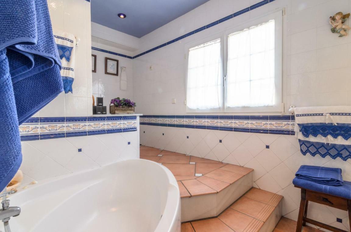 Allotjament en família En Casa Centrica Con Piscina *